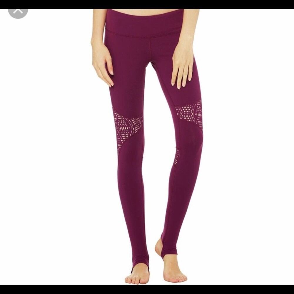 ALO West Coast Legging Juneberry/Buff Womens S Purple Elastic Waist Pocket Logo